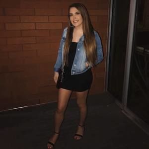 Meet your Posher, Kendra